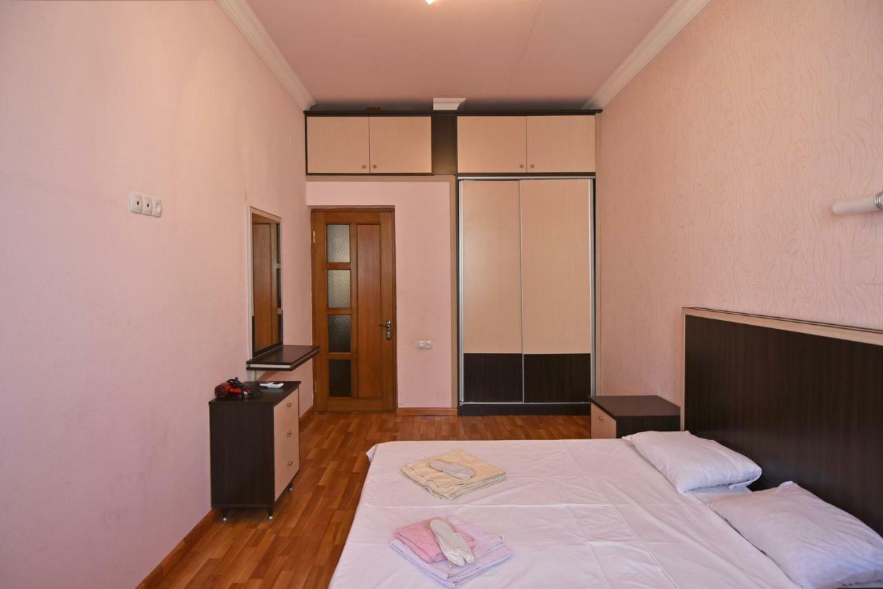 Freedom Apartments On Yekmalyan Str Ереван Экстерьер фото