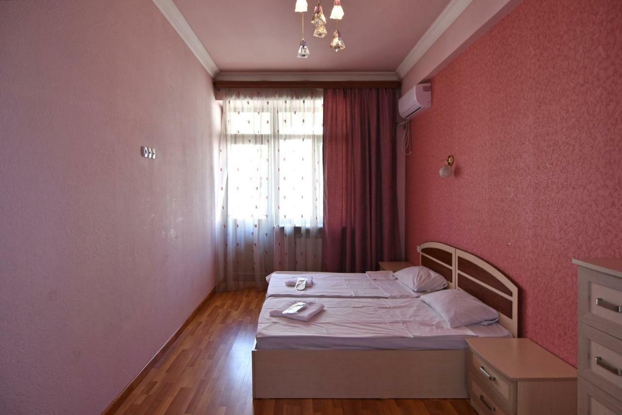 Freedom Apartments On Yekmalyan Str Ереван Экстерьер фото